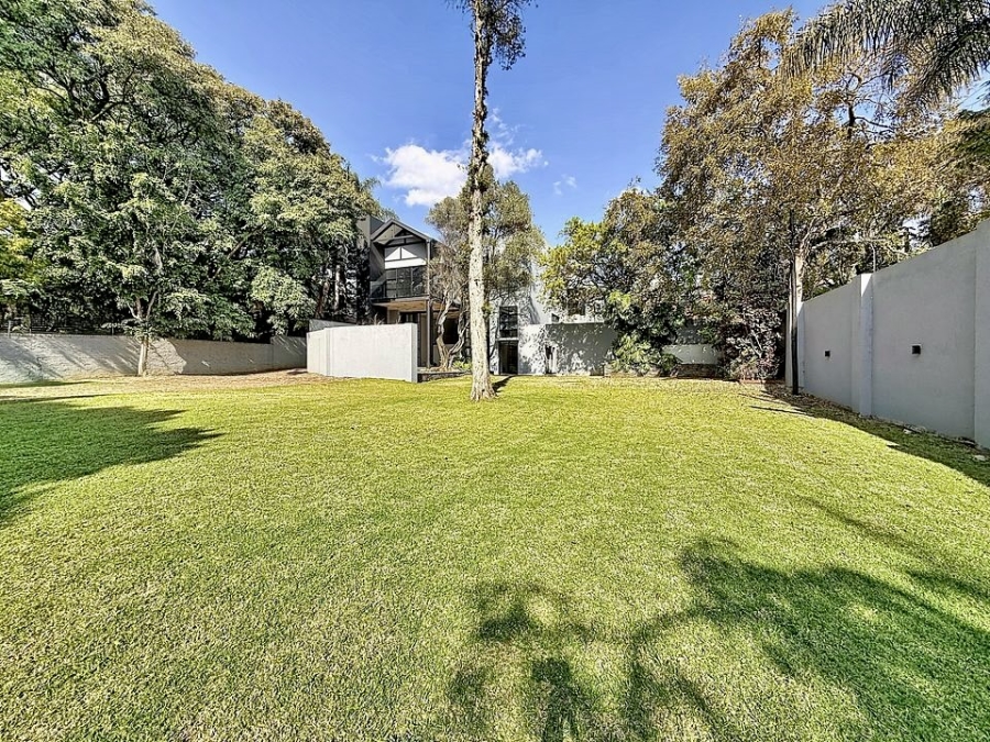 6 Bedroom Property for Sale in Waterkloof Gauteng