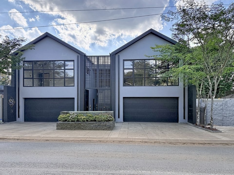 6 Bedroom Property for Sale in Waterkloof Gauteng