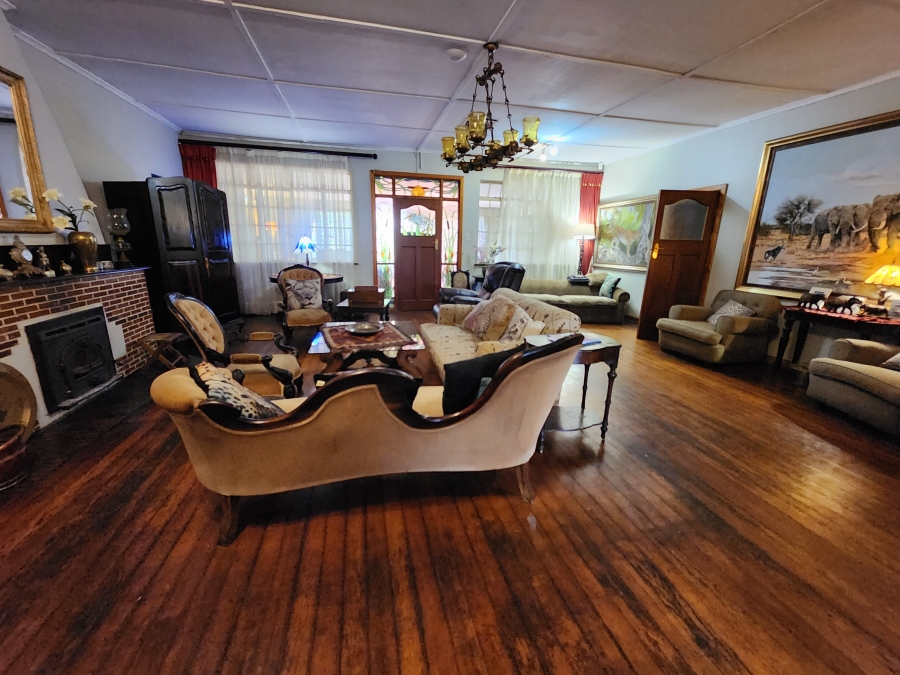 5 Bedroom Property for Sale in Equestria Gauteng