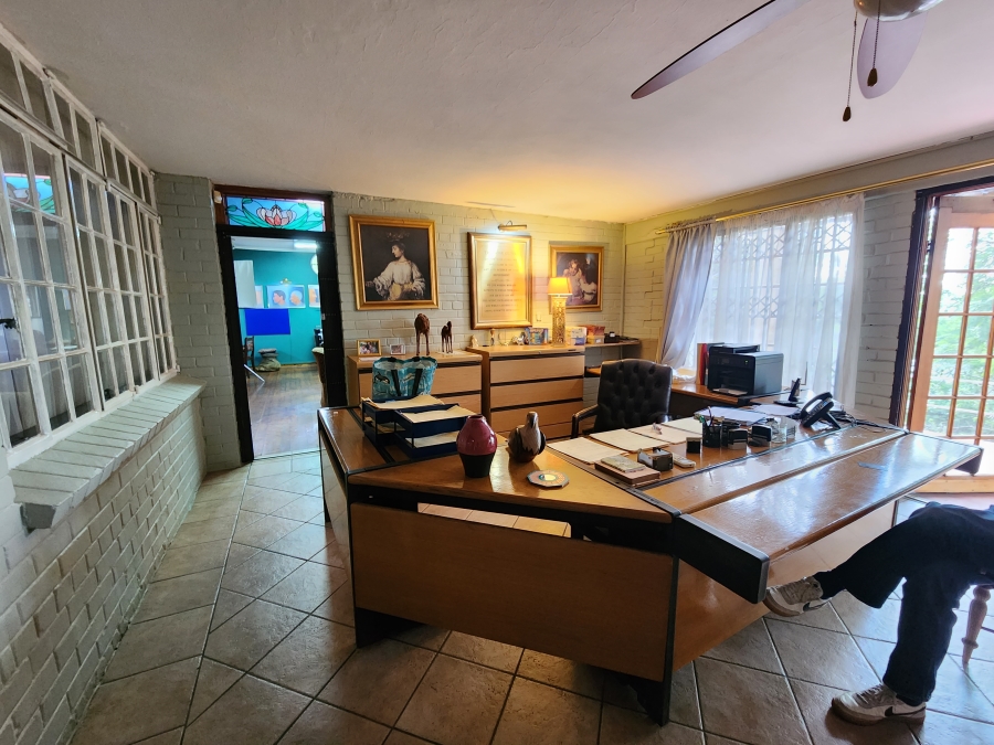 5 Bedroom Property for Sale in Equestria Gauteng