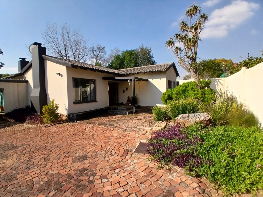 To Let 3 Bedroom Property for Rent in Brooklyn Gauteng