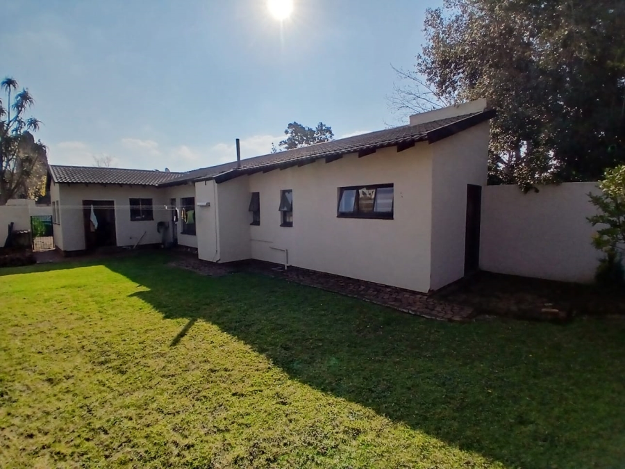 To Let 3 Bedroom Property for Rent in Brooklyn Gauteng