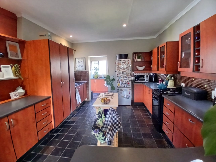 To Let 3 Bedroom Property for Rent in Brooklyn Gauteng