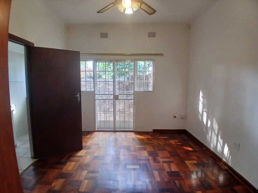 To Let 2 Bedroom Property for Rent in Waterkloof Gauteng