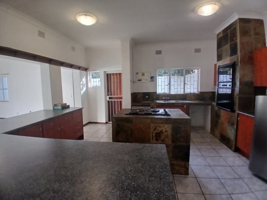 To Let 2 Bedroom Property for Rent in Waterkloof Gauteng