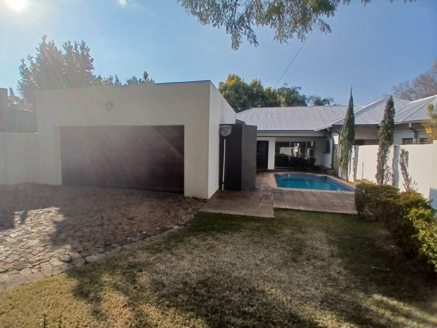 To Let 2 Bedroom Property for Rent in Waterkloof Gauteng