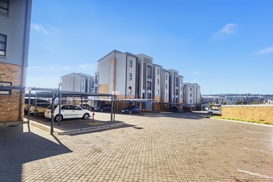 2 Bedroom Property for Sale in Sunninghill Gauteng