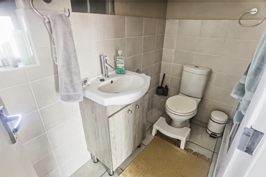 2 Bedroom Property for Sale in Sunninghill Gauteng