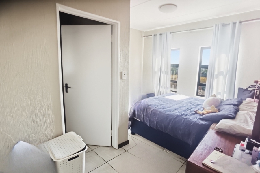 2 Bedroom Property for Sale in Sunninghill Gauteng