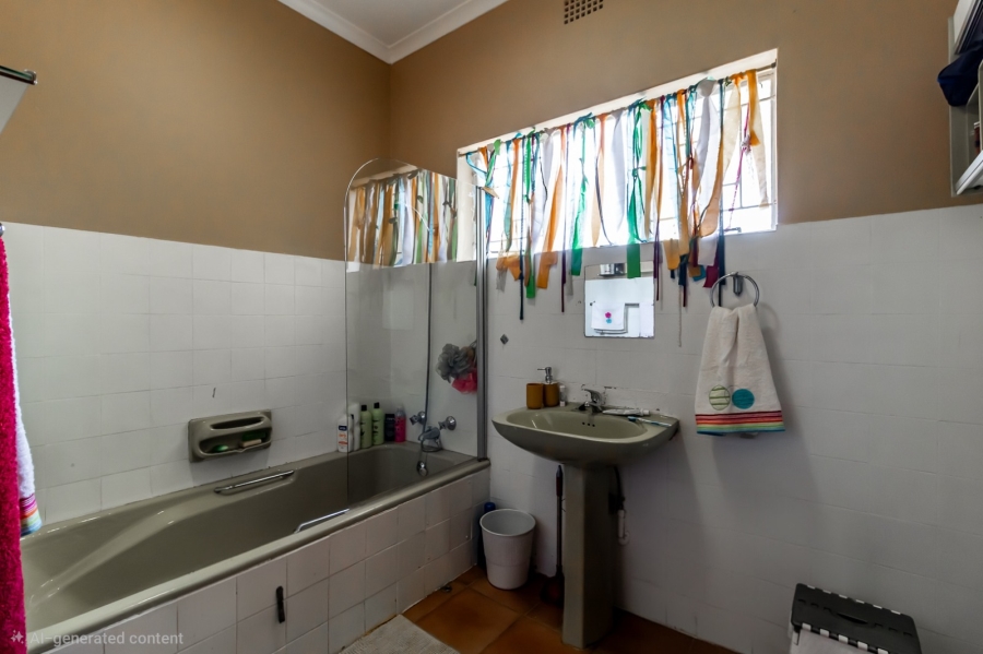 5 Bedroom Property for Sale in Roseville Gauteng