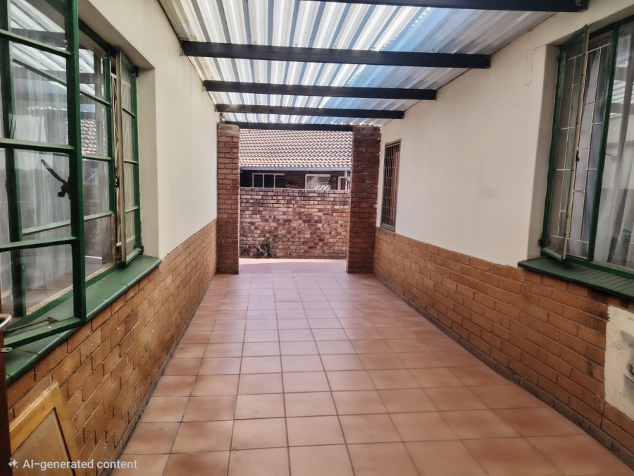 5 Bedroom Property for Sale in Roseville Gauteng