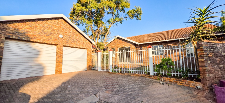 3 Bedroom Property for Sale in Magalieskruin Gauteng