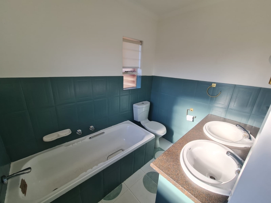 3 Bedroom Property for Sale in Equestria Gauteng
