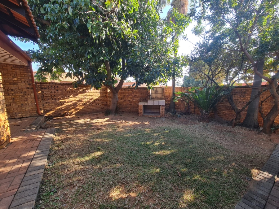 3 Bedroom Property for Sale in Equestria Gauteng