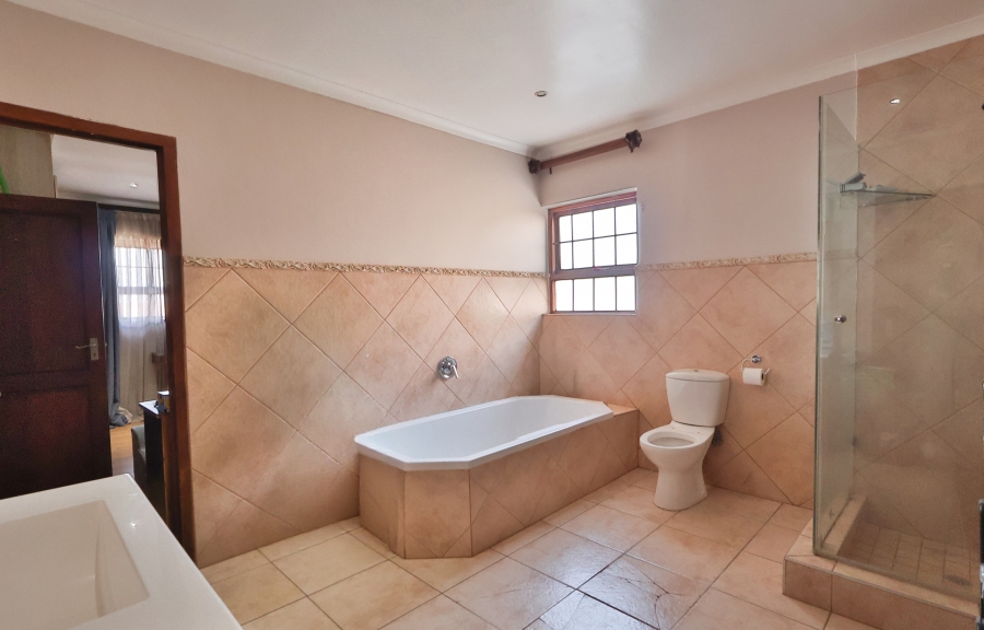 4 Bedroom Property for Sale in Rynfield Gauteng