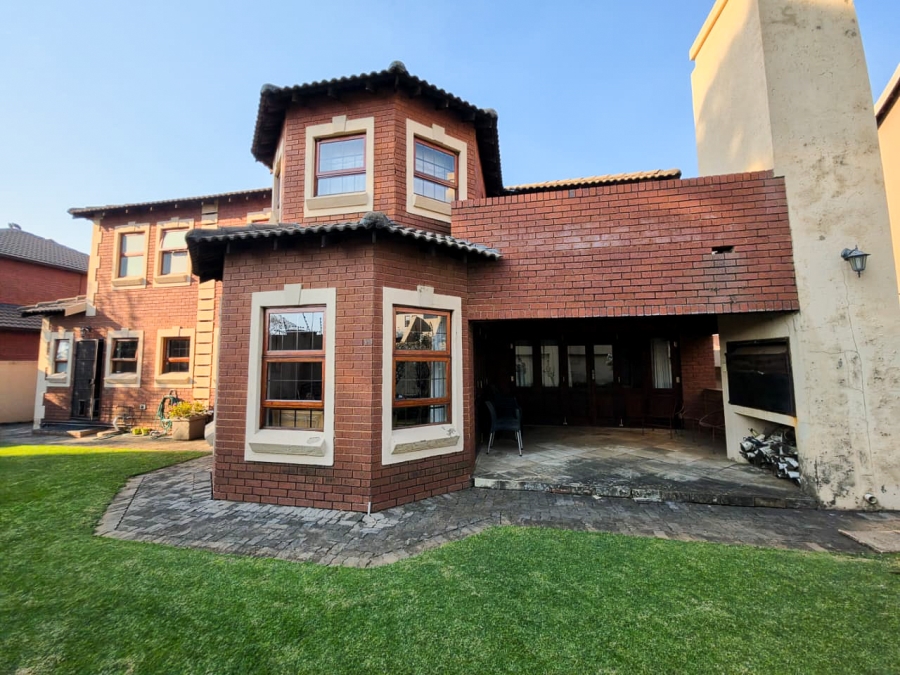 4 Bedroom Property for Sale in Rynfield Gauteng