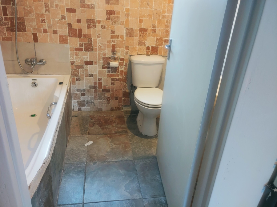To Let 2 Bedroom Property for Rent in Birchleigh North Gauteng