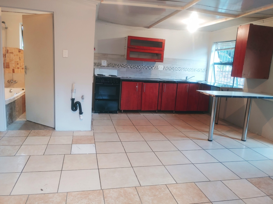 To Let 2 Bedroom Property for Rent in Birchleigh North Gauteng