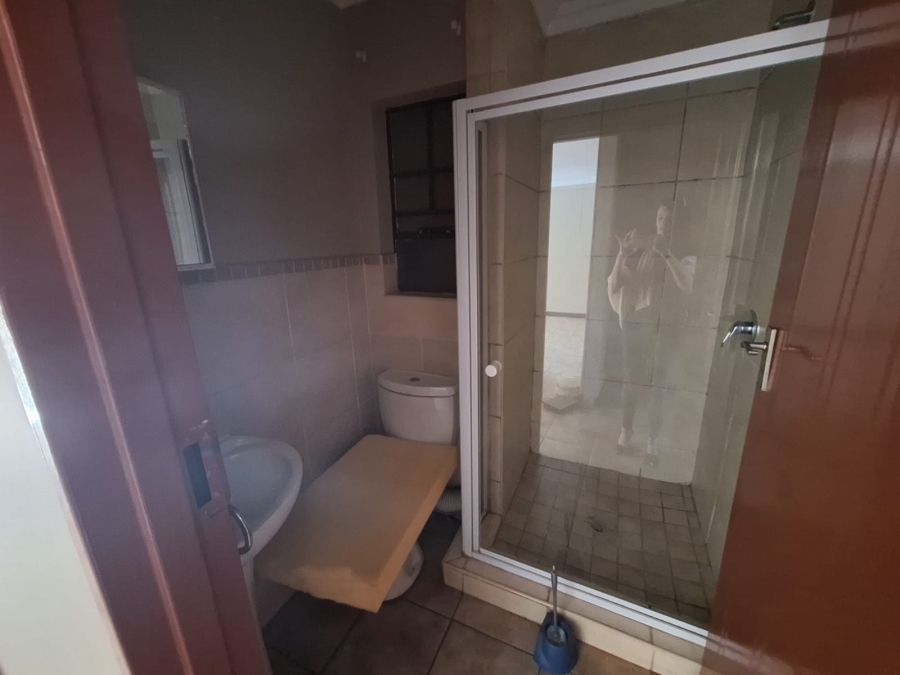 2 Bedroom Property for Sale in Montana Gauteng