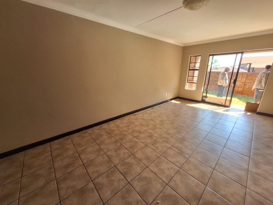 2 Bedroom Property for Sale in Montana Gauteng