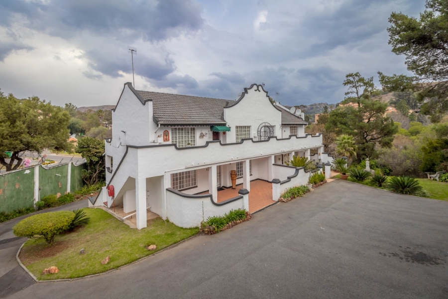 To Let 2 Bedroom Property for Rent in Helderkruin Gauteng