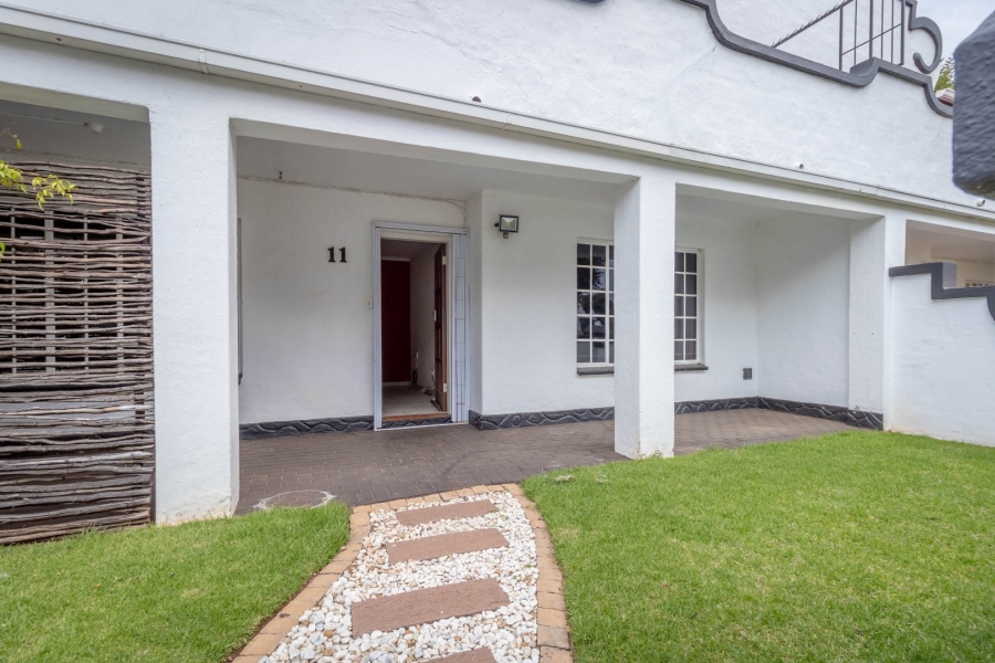 To Let 2 Bedroom Property for Rent in Helderkruin Gauteng