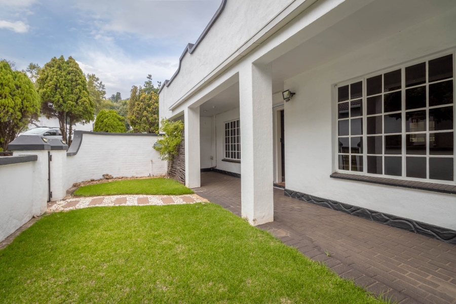 To Let 2 Bedroom Property for Rent in Helderkruin Gauteng