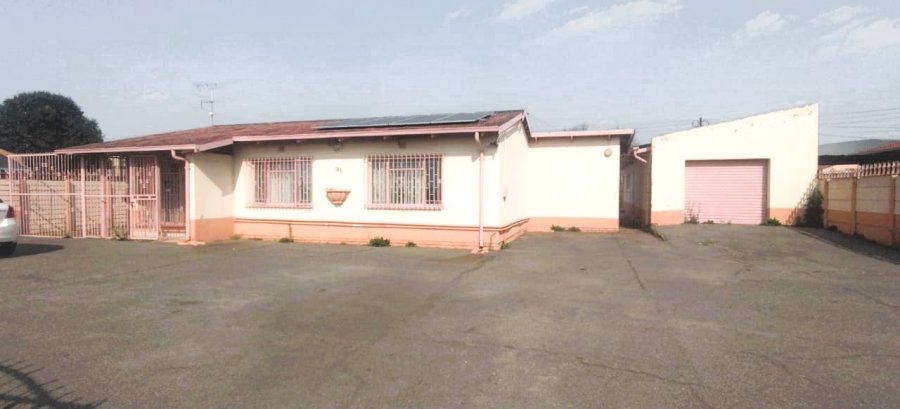 3 Bedroom Property for Sale in Dewalt Hattingh Park Gauteng