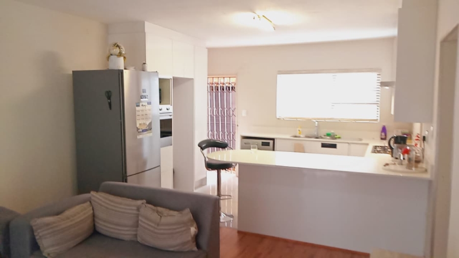 3 Bedroom Property for Sale in Mackenzie Park Gauteng