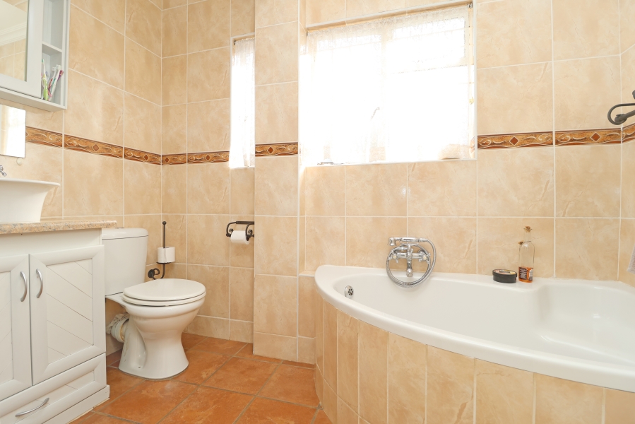 3 Bedroom Property for Sale in Sophiatown Gauteng
