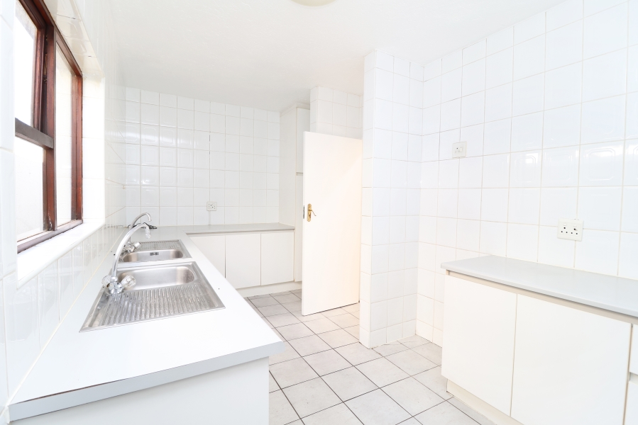 2 Bedroom Property for Sale in Orchards Gauteng