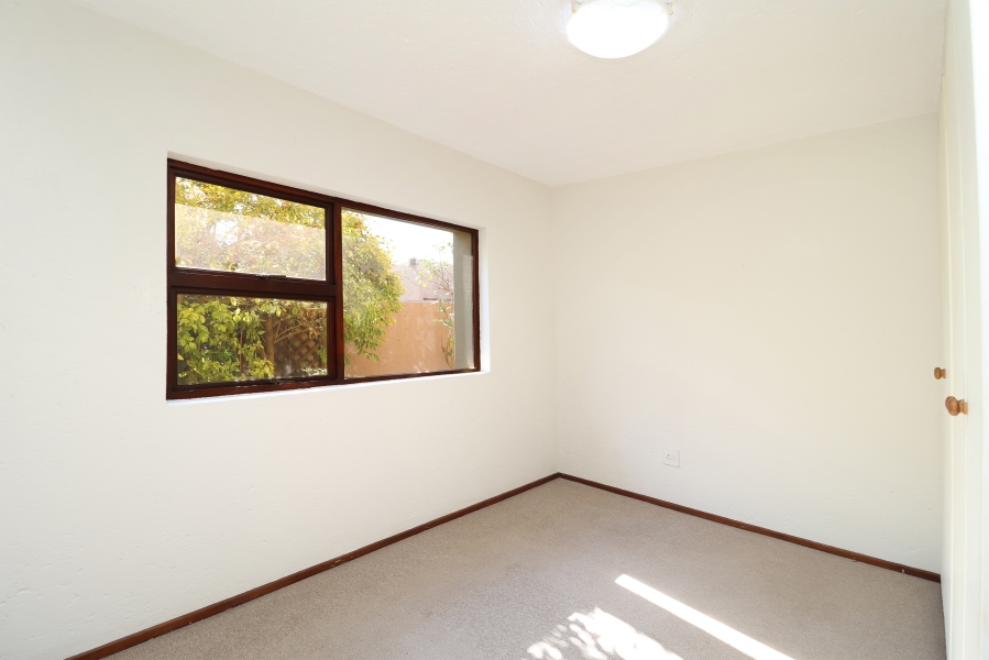 2 Bedroom Property for Sale in Orchards Gauteng