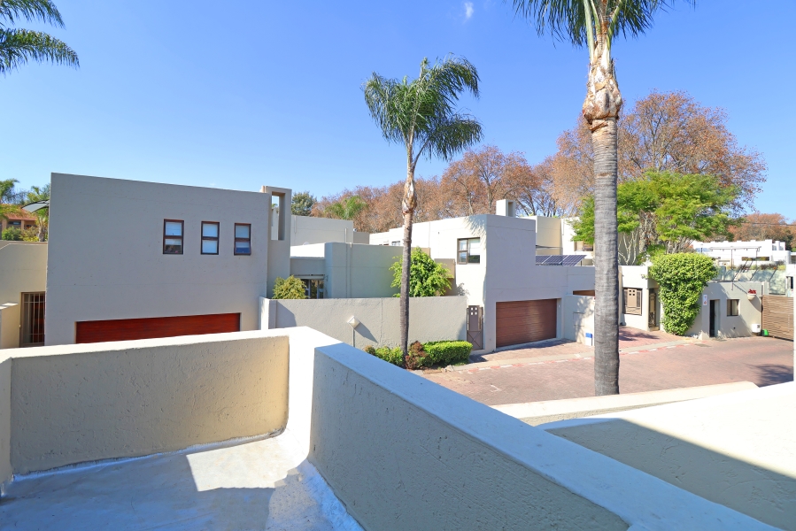 2 Bedroom Property for Sale in Orchards Gauteng