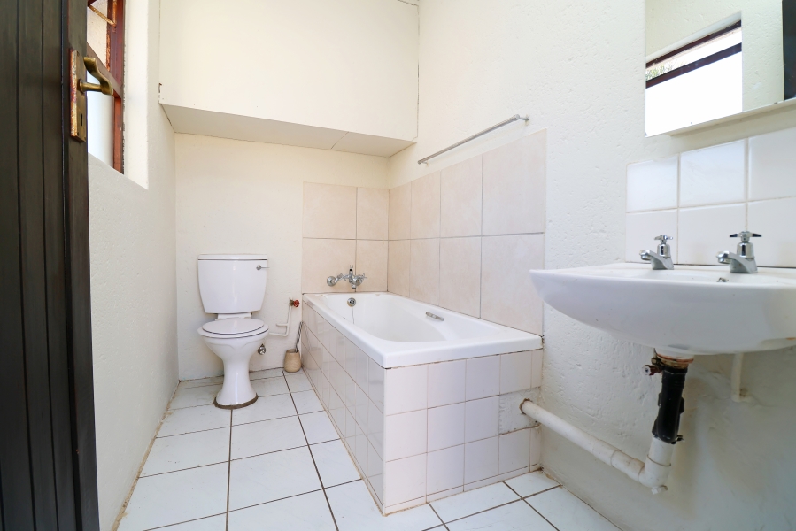 2 Bedroom Property for Sale in Orchards Gauteng