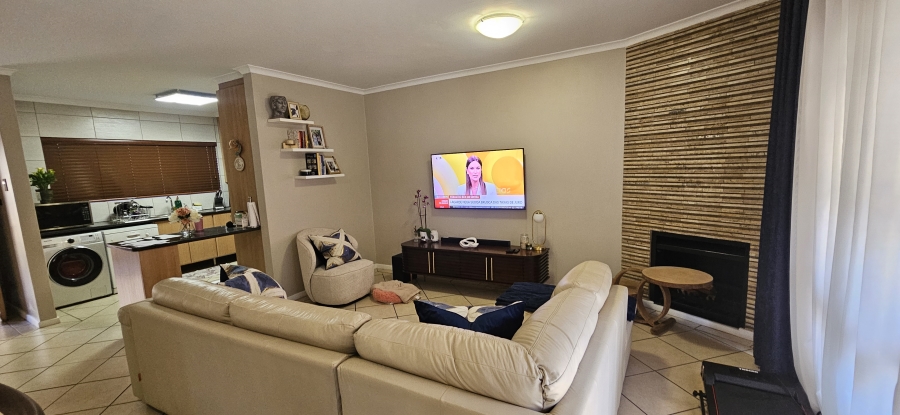 2 Bedroom Property for Sale in Meyersdal Gauteng