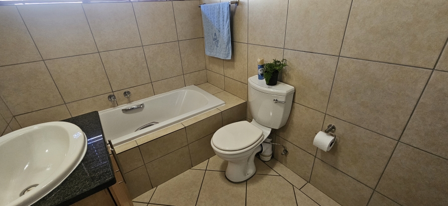 2 Bedroom Property for Sale in Meyersdal Gauteng