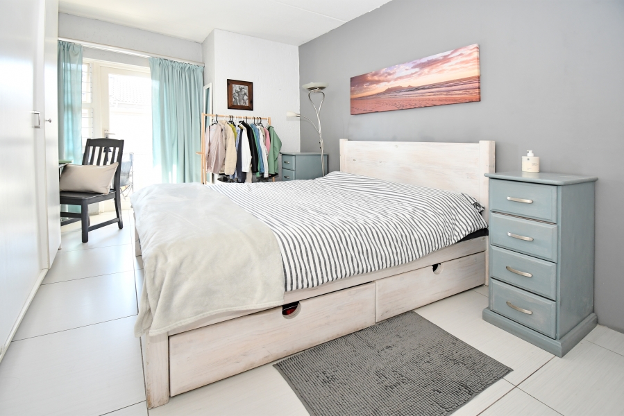 1 Bedroom Property for Sale in Morningside Gauteng