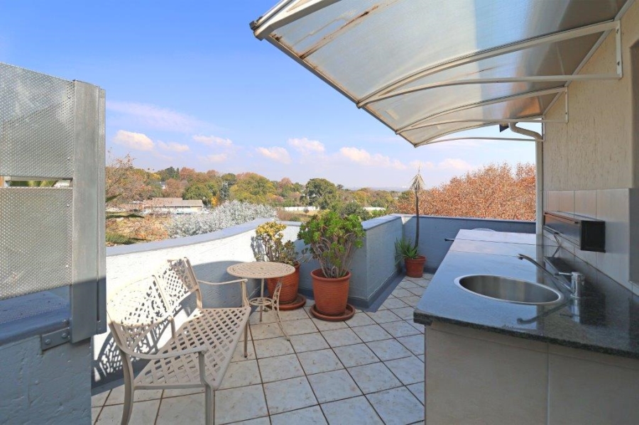 3 Bedroom Property for Sale in Dunkeld West Gauteng