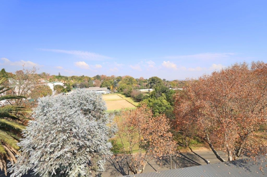 3 Bedroom Property for Sale in Dunkeld West Gauteng