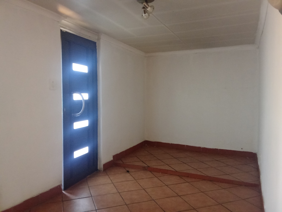 To Let 3 Bedroom Property for Rent in Florentia Gauteng