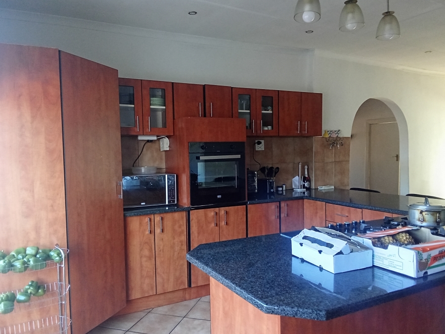 To Let 3 Bedroom Property for Rent in Florentia Gauteng