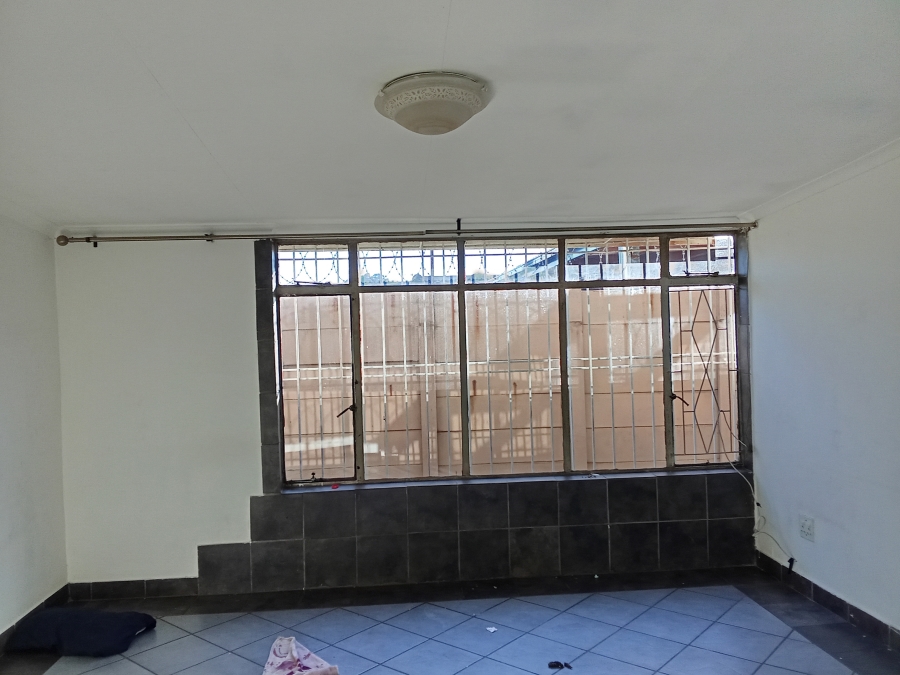 To Let 3 Bedroom Property for Rent in Florentia Gauteng