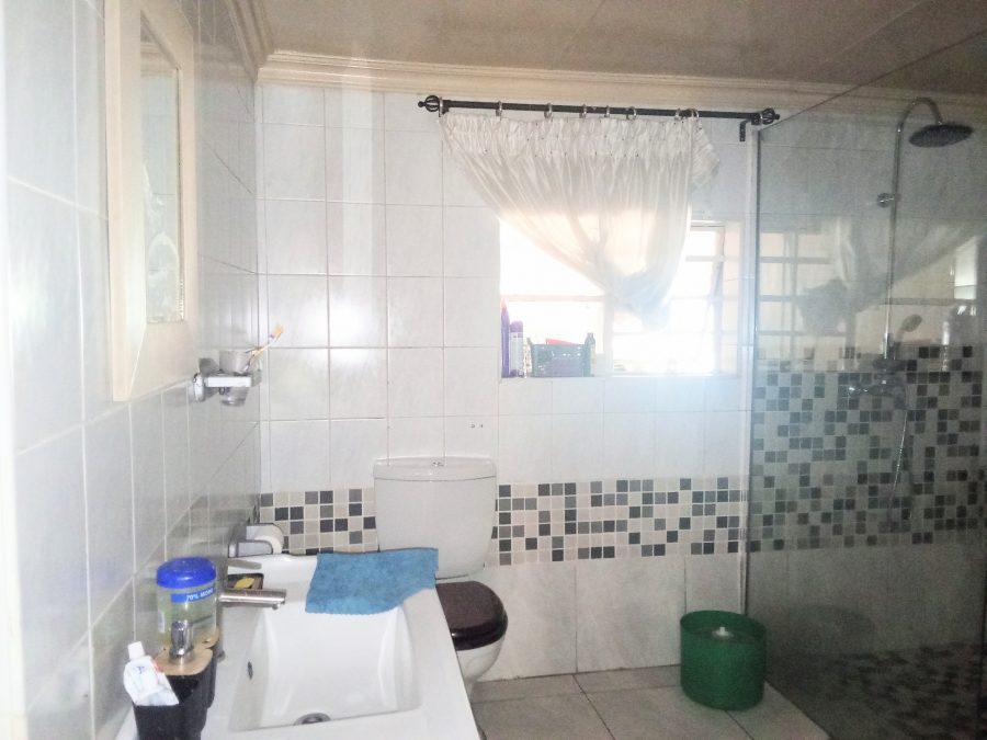 To Let 3 Bedroom Property for Rent in Florentia Gauteng
