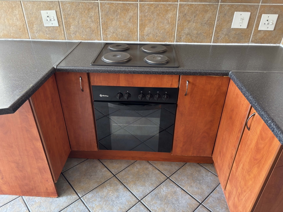 To Let 2 Bedroom Property for Rent in Halfway Gardens Gauteng