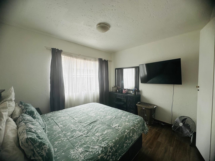 2 Bedroom Property for Sale in Kenleaf Gauteng