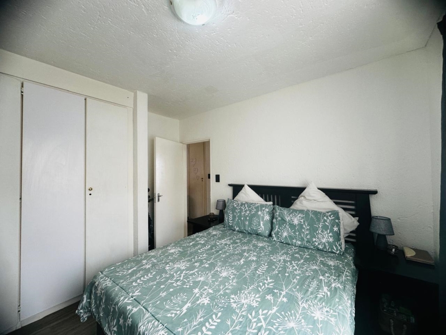 2 Bedroom Property for Sale in Kenleaf Gauteng