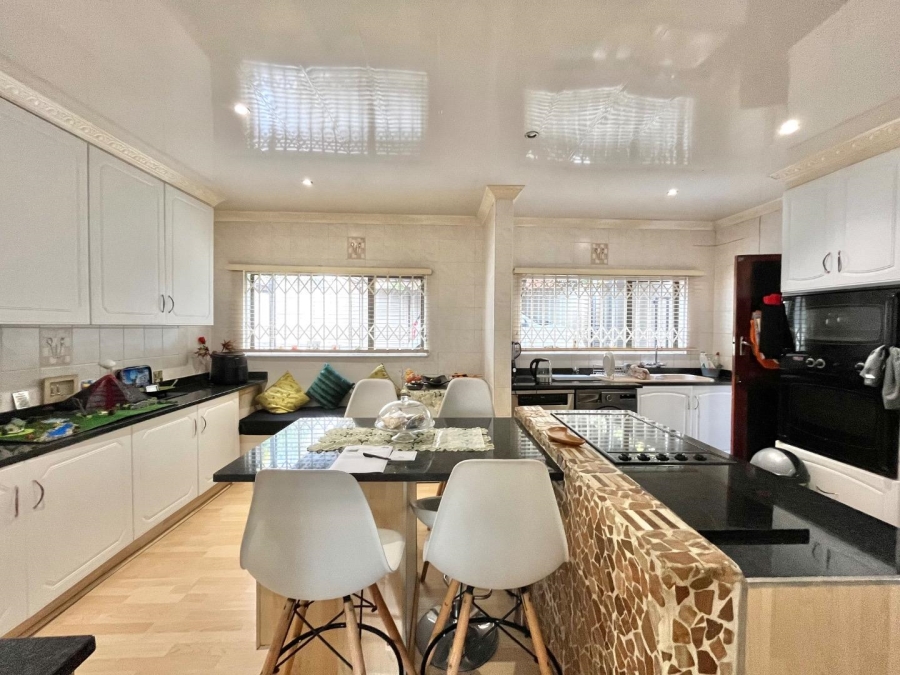 4 Bedroom Property for Sale in Ridgeway Gauteng