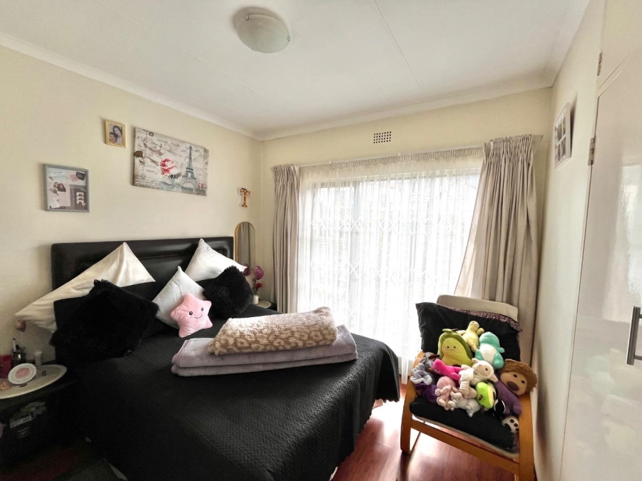 4 Bedroom Property for Sale in Ridgeway Gauteng
