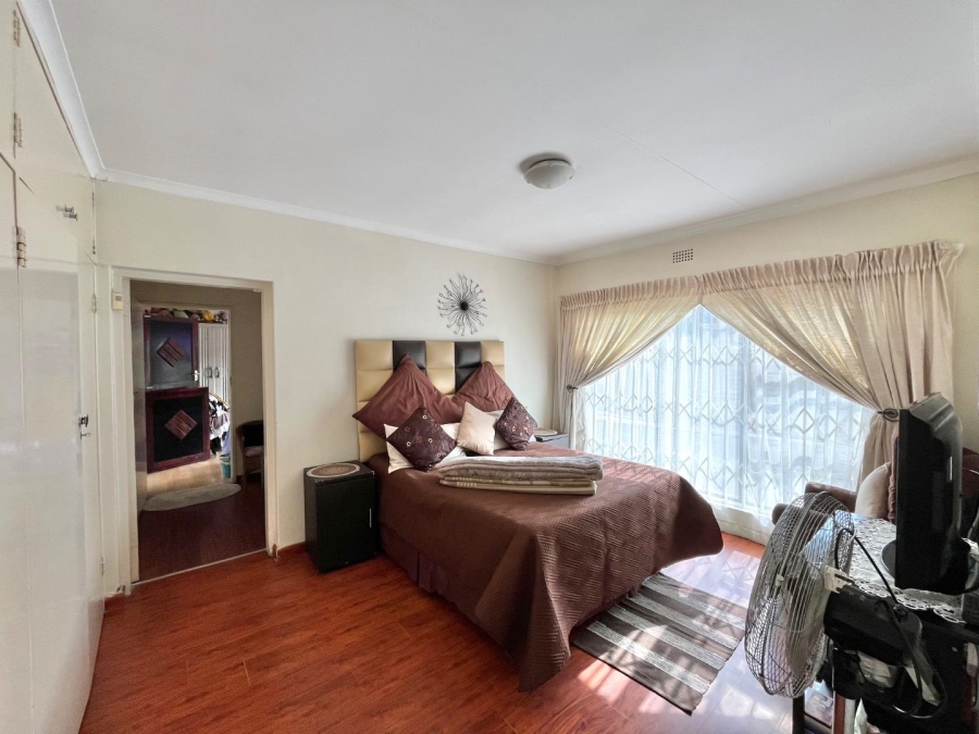 4 Bedroom Property for Sale in Ridgeway Gauteng