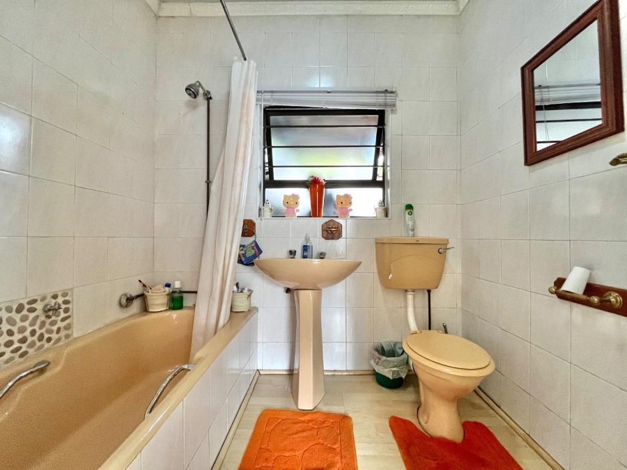 4 Bedroom Property for Sale in Ridgeway Gauteng